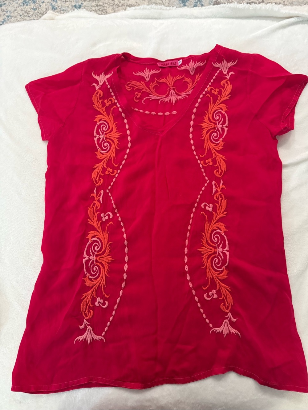 Johnny Was embroidered blouse features vibrant red & orange floral patterns E14